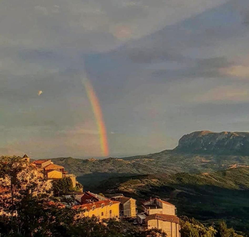 Agriturismo Ai Monaci Montano Antilia Exterior foto